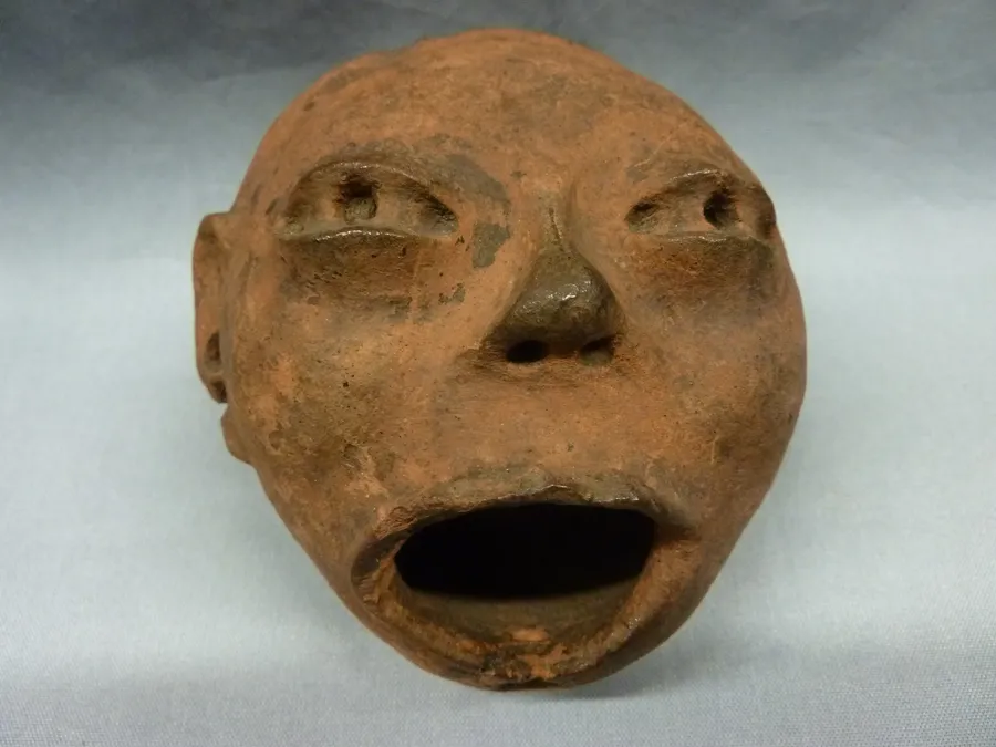 Cabeza antropomorfa