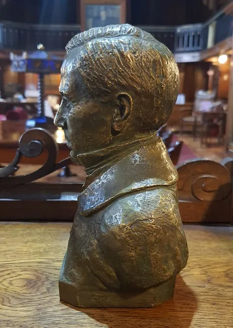 Busto (escultura)