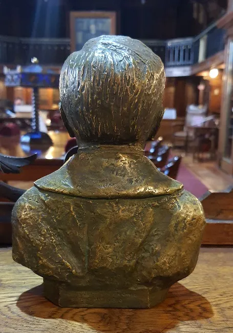 Busto (escultura)