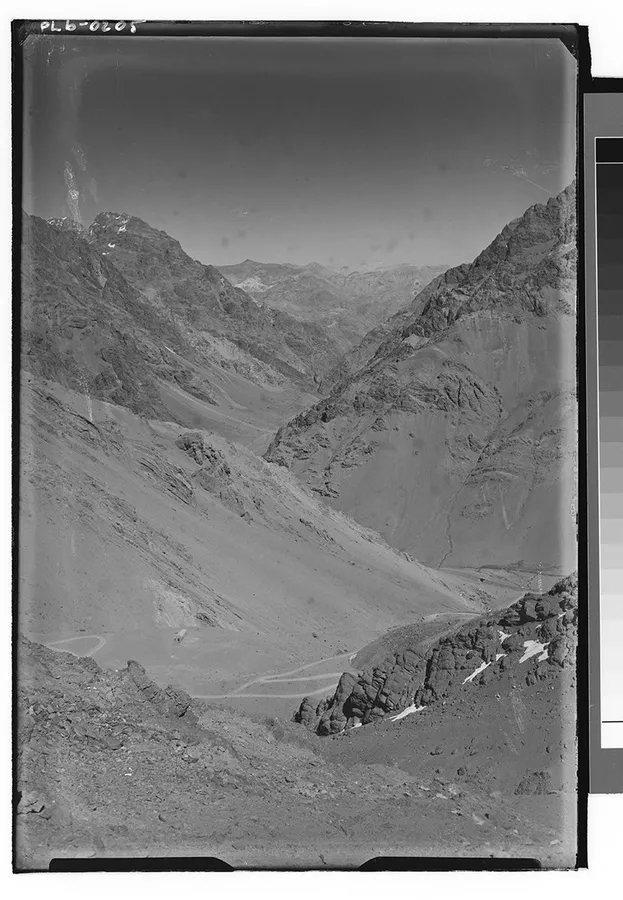 Caminos hacia la cordillera