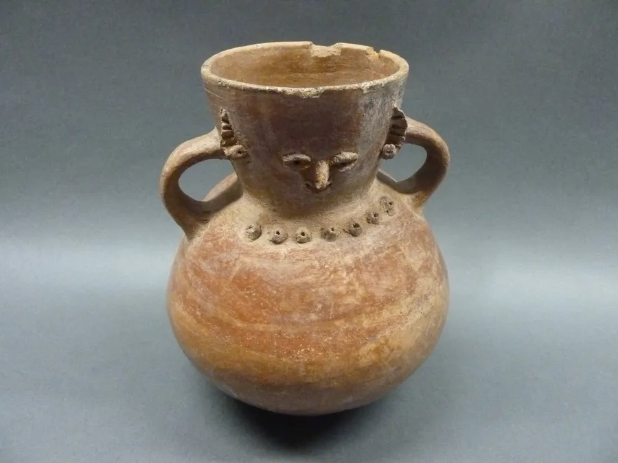 Jarra antropomorfa