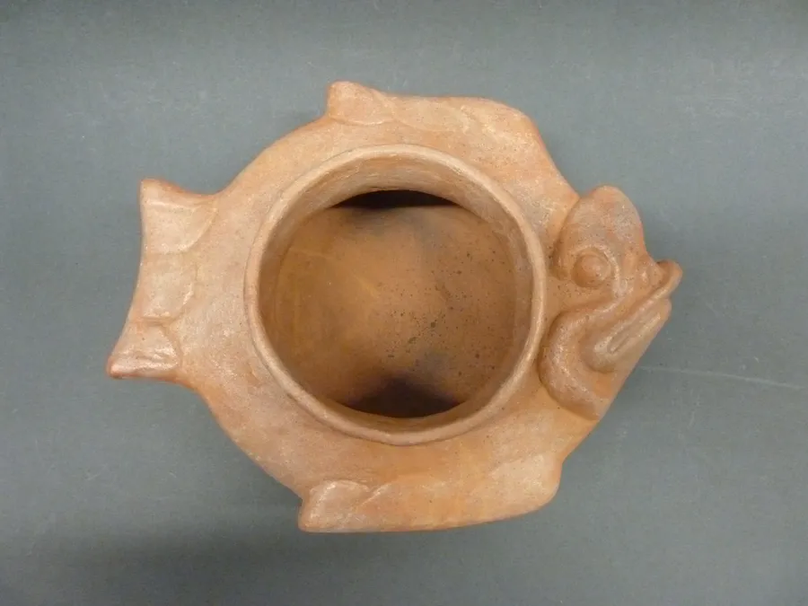 Recipiente ictiomorfo (Reproducción)