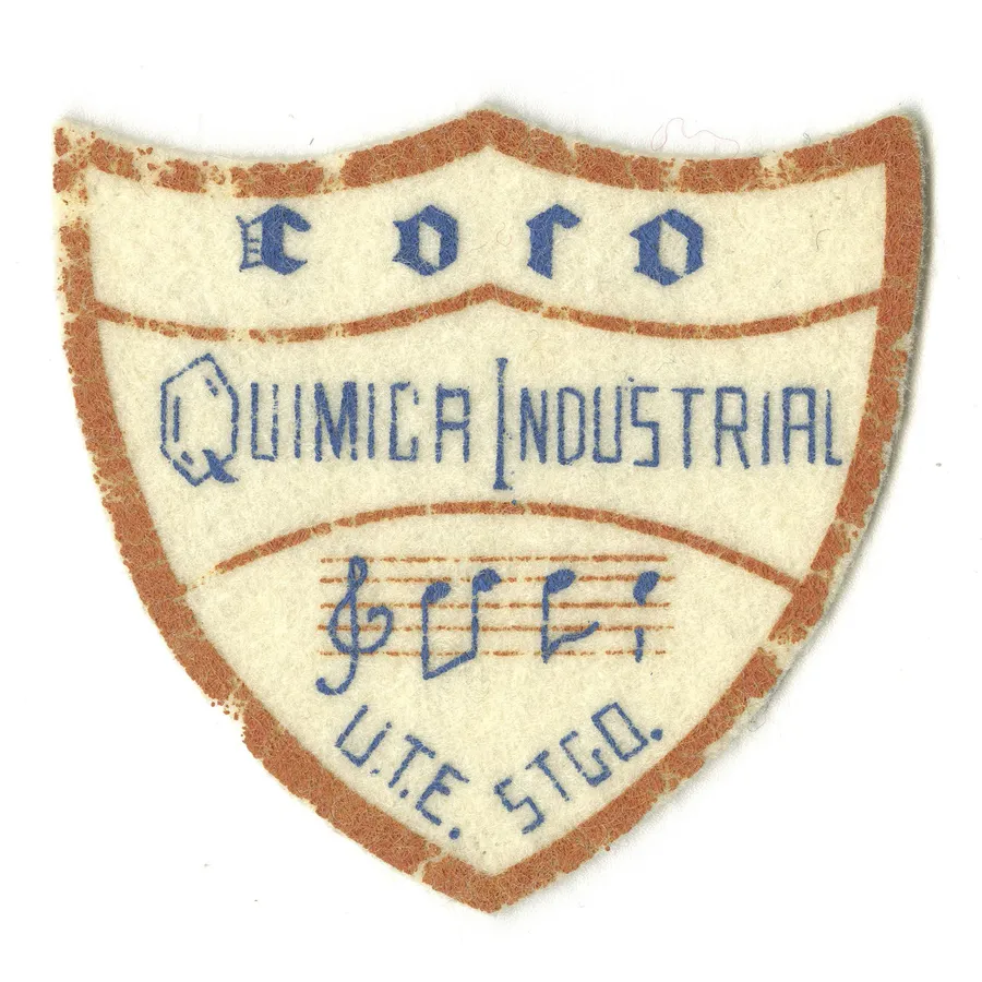Insignia 1° Coro Química Industrial UTE