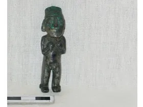 Figurilla  antropomorfa masculina. Idolillo