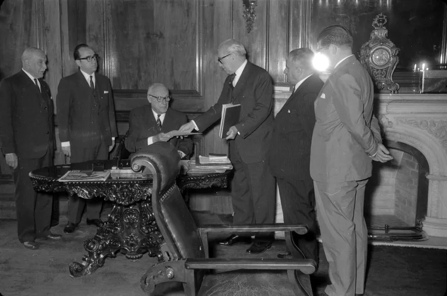 Rector de la UTE Horacio Aravena y autoridades de la UTE visitan el Palacio de La Moneda.