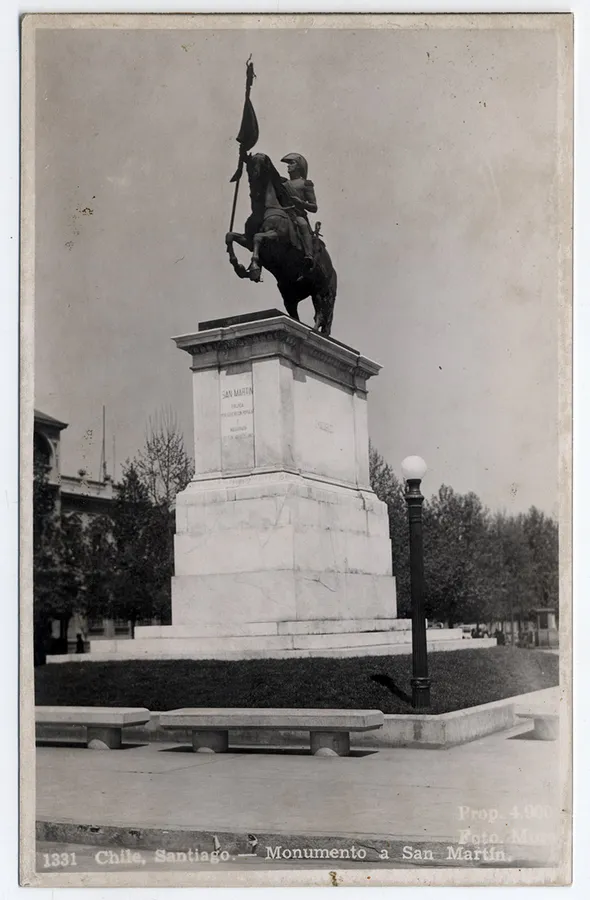 Chile, Santiago – Monumento a San Martín.