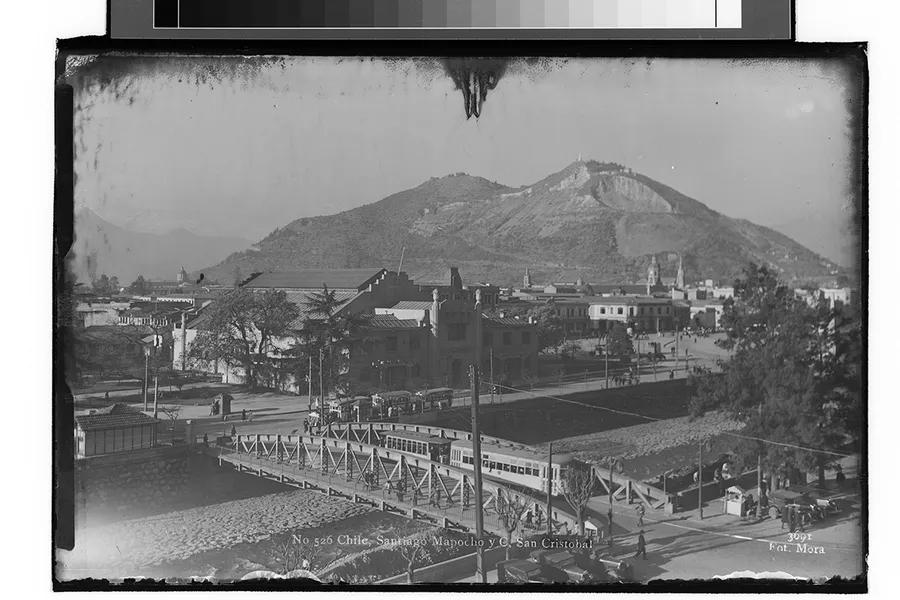 Chile, Santiago Mapocho y C. San Cristóbal.