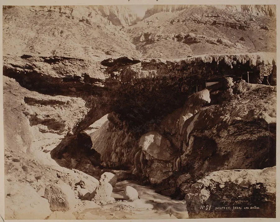 Los baños, Puente del Inca