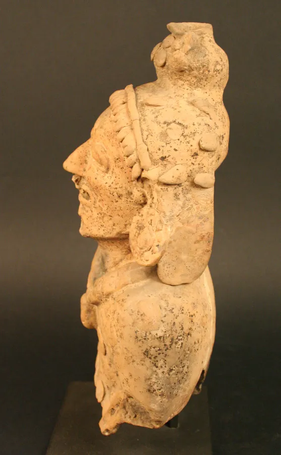 Figura antropomorfa masculina: chamán