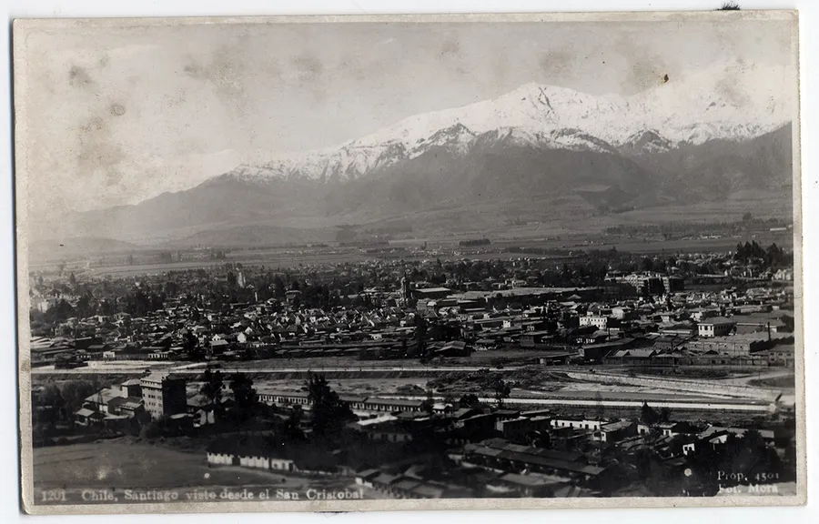 Chile, Santiago visto desde el San Cristóbal.
