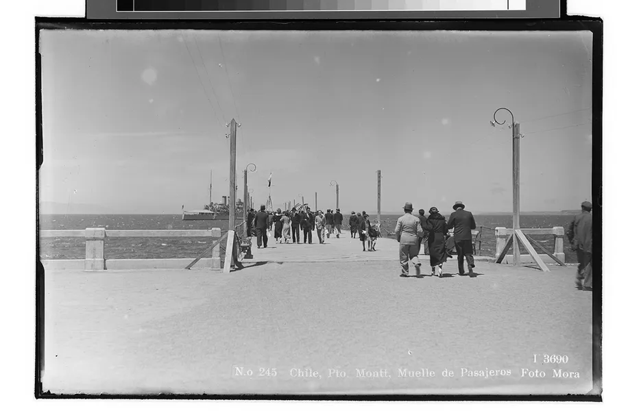 Chile, Pto. Montt, Muelle de Pasajeros.