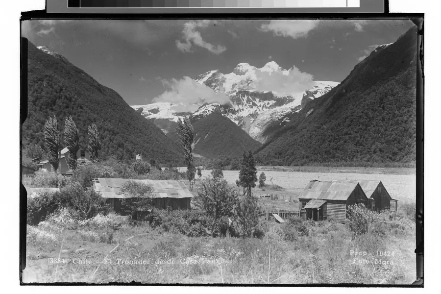 Chile.- El Tronador desde Casa Pangue