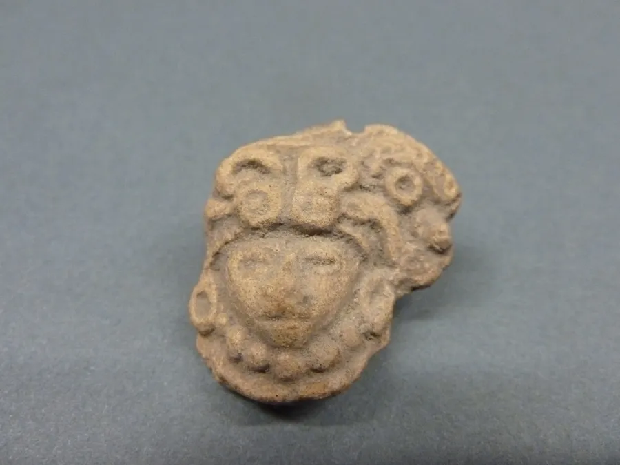 Cabeza antropomorfa